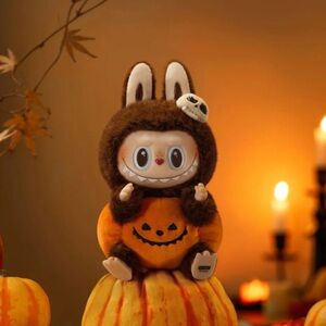 Halloween pumpkin 🎃 labubu from pop mart